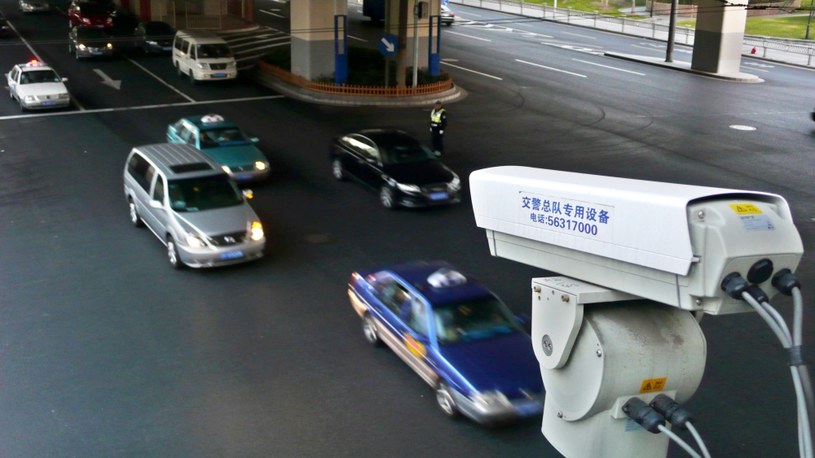 Według szacunków Organizacji Narodów Zjednoczonych w Chinach znajduje się łącznie 626 milionów kamer monitoringu, co daje średnio około jedną kamerę na dwie osoby w całym kraju. Żadne państwo nie posiada tak rozwiniętego systemu kontroli /QNB/Imaginechina/Imaginechina via AFP /AFP
