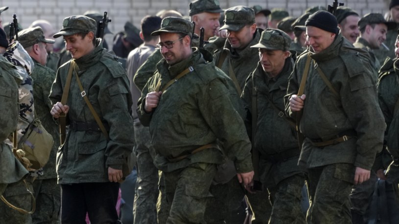 Według ukraińskiego wywiadu więcej rosyjskich żołnierzy zdecydowało się na dezercję w wyniku jednej ukraińskiej akcji /STRINGER / ANADOLU AGENCY / Anadolu Agency via AFP /AFP
