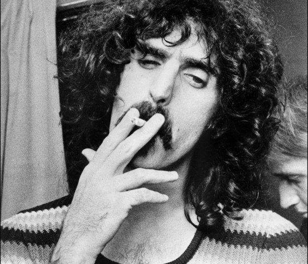 Według wdowy po artyście, Frank Zappa "byłby zachwycony" /arch. AFP