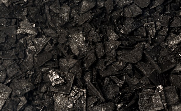 Węgiel po preferencyjnej cenie. Ile osób kupiło go w Katowicach?