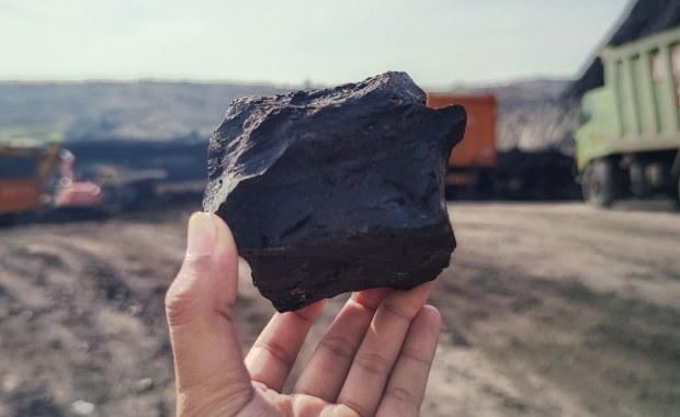 Węgiel sprzedawany przez samorządy. Rząd pracuje nad programem