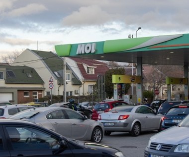 Węgierski rząd nakazuje obniżkę cen paliw. Sprzedawcy mają dwa tygodnie