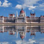 Węgry. Bank centralny wzywa do moratorium na spłatę kredytów