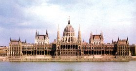 Węgry, Budapeszt, Parlament /Encyklopedia Internautica