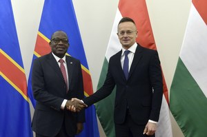 Węgry pomogą wysłać zboże do Afryki. Zależy im na dostawach kobaltu