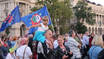 Węgry przed referendum ws. uchodźców. "Musimy pokazać ludzką twarz naszego kraju"