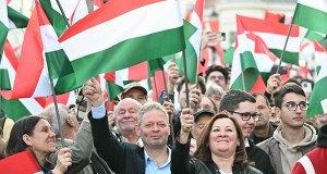 Węgry wybierają władze. Co z Orbanem? O której wstępne wyniki?