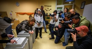 Węgry wybierają władze. Co z Orbanem? O której wstępne wyniki?