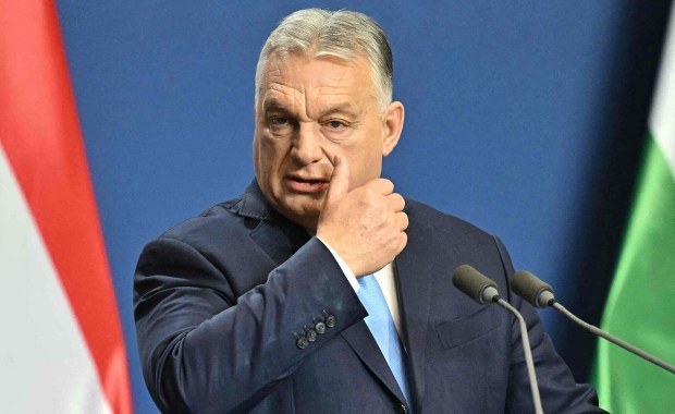 Węgry wycofały weto. UE przedłużyła sankcje wobec Rosji