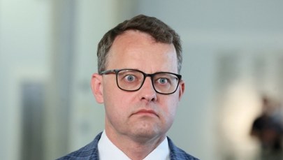 Węgrzy podliczyli Romanowskiego. Tyle zarobił u Orbana