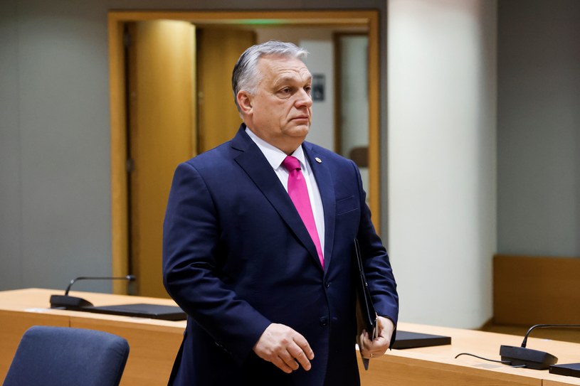 Węgrzy zwrócą się do UE o przedłużenie zwolnienia z sankcji dotyczących importu rosyjskiej ropy /LUDOVIC MARIN /AFP