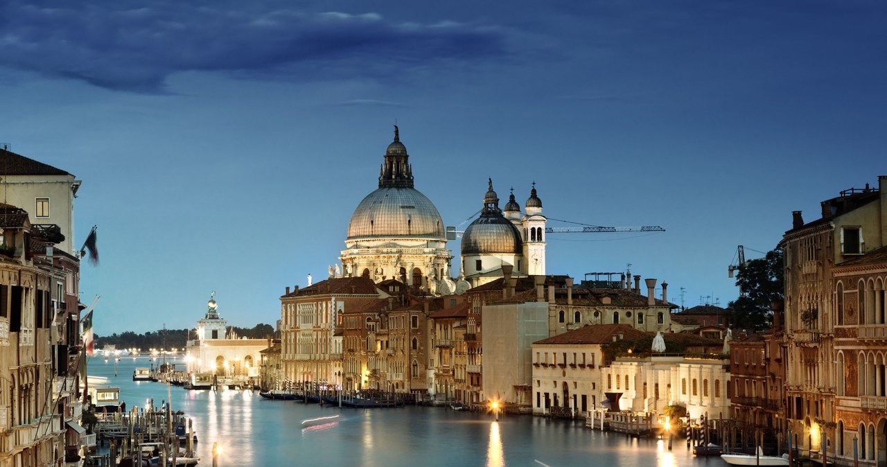Wenecja najpiękniejszym miastem świata /123RF/PICSEL