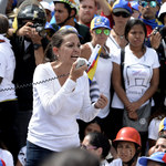 Wenezuela na kolanach. Prześladowania i masowy exodus 