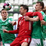 Werder Brema - Bayern Monachium 1-3 w meczu 25. kolejki Bundesligi. Gol Lewandowskiego, wyrównał dorobek Fischera