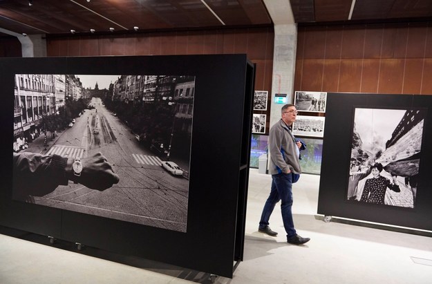 Wernisaż wystawy fotografii "Josef Koudelka: Inwazja. Praga 68" w Europejskim Centrum Solidarności w Gdańsku / 	Adam Warżawa    /PAP