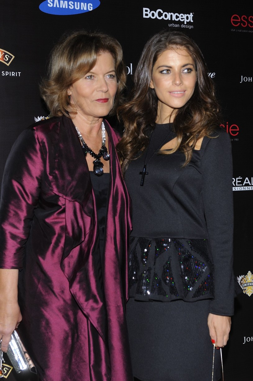 Weronika Rosati z mamą /- /MWMedia