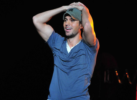 Weteran playbacku Enrique Iglesias - fot. Brian Killian /Getty Images/Flash Press Media