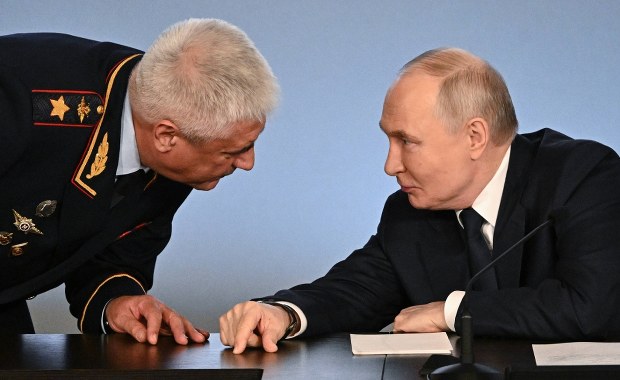 Weto Nawrockiego oczami rosyjskich mediów. Kreml zaciera ręce?