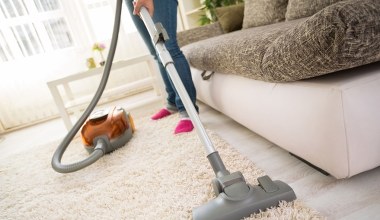 Weź z kuchennej szafki i włóż do odkurzacza. Pożegnasz męczący problem