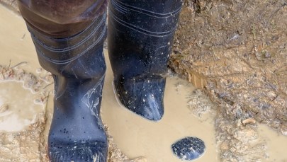 Wezbrana woda porwała go do kanału. Tragedia podczas nawałnicy