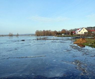 Wezbrane rzeki i roztopy. Ostrzeżenia IMGW