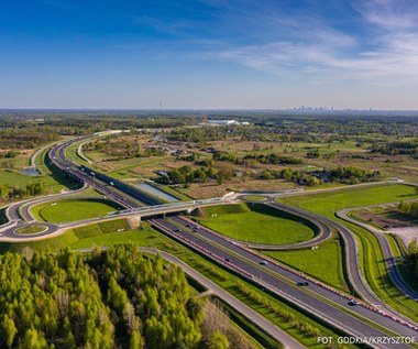 Węzeł Wołomin ma już pięć lat, a kierowcy nadal nie mogą nim jeździć