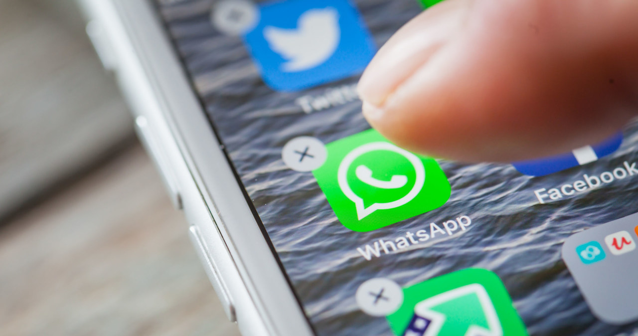 WhatsApp z problemami na iOS /123RF/PICSEL