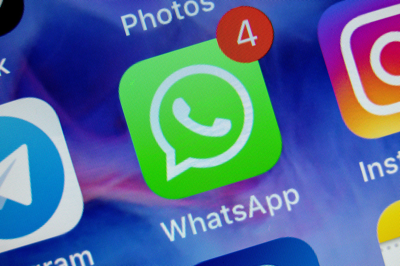 WhatsApp zmienia wymagania dotyczące kompatybilnych smartfonów /123RF/PICSEL