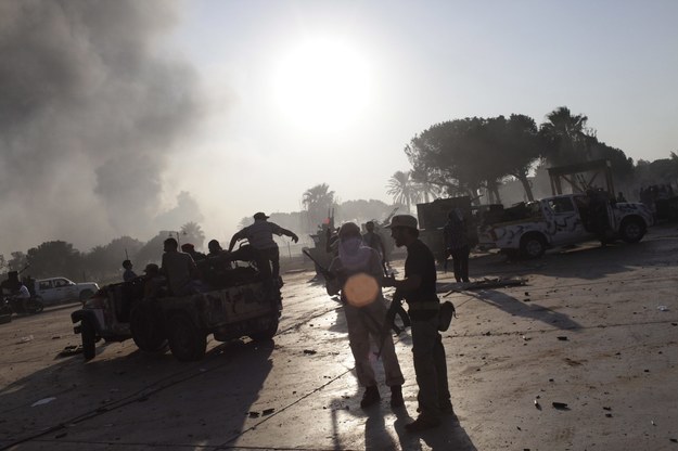 WHO: 121 osób zginęło w starciach w Trypolisie, setki są ranne