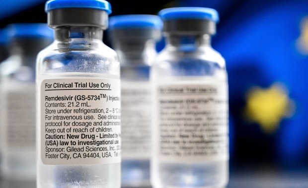 "WHO wzięło wszystkich do jednego wora". Prof. Flisiak krytykuje rekomendacje ws. remdesiviru