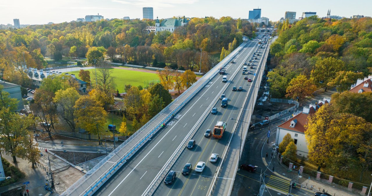 Wiadukty Trasy Łazienkowskiej są już gotowe. Drogowcy zdążyli przed czasem /Cezary Warś UM Warszawa /materiały prasowe