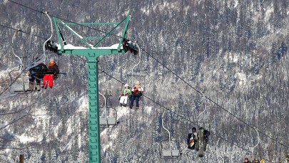 Wiatr unieruchomił koleje linowe w Beskidach. Nie działają niektóre ośrodki narciarskie