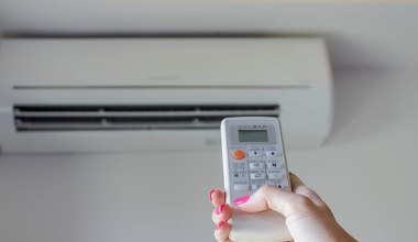 Wiatrak czy klimatyzacja. Ile kosztuje chłodzenie w upały?