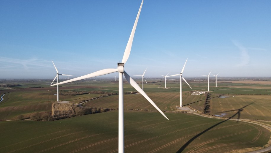 Wiatraki na zdjęciu ilustracyjnym /Shutterstock