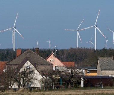 Wiatraki nie 700, a 500 m od zabudowań. Nowa wersja ustawy odległościowej