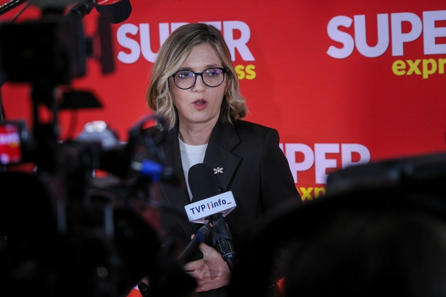 Wicemarszałek Senatu, kandydatka Lewicy w zbliżających się wyborach na fotel prezydenta RP Magdalena Biejat po debacie prezydenciej "Super Expressu" /Rafał Guz /PAP