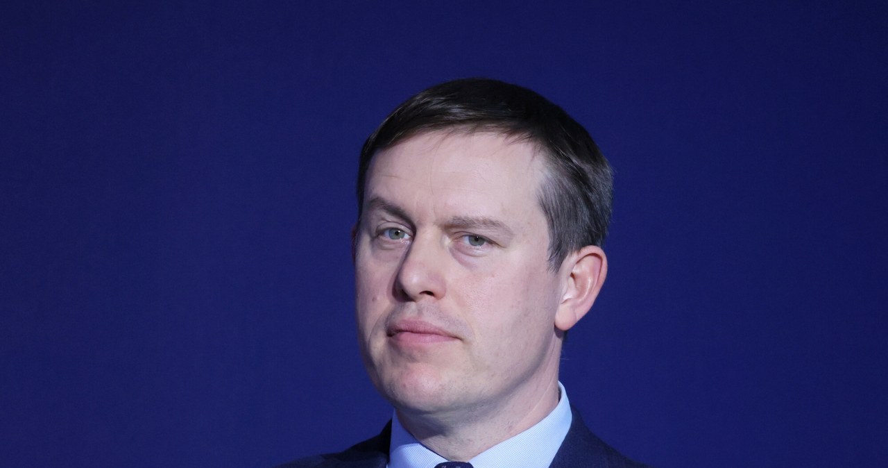 Wiceminister rozwoju Michał Baranowski uważa, że negocjacje celne USA-UE "idą do przodu", a wypowiedź Donalda Trumpa o możliwym wprowadzeniu 50-proc. ceł na towary z UE jest elementem negocjacji /Adam Burakowski /East News