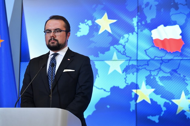 Wiceminister spraw zagranicznych Paweł Jabłoński podczas konferencji prasowej /Piotr Nowak /PAP