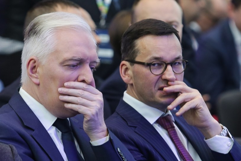 Wicepremier Jarosław Gowin i premier Mateusz Morawiecki /Dominik Gajda /East News