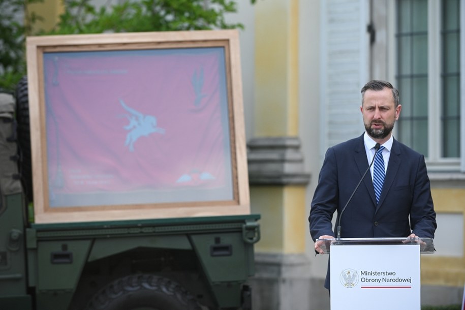 Wicepremier, minister obrony narodowej Władysław Kosiniak-Kamysz na uroczystości rehabilitacji i uhonorowania gen. bryg. Stanisława Sosabowskiego oraz 1. Samodzielnej Brygady Spadochronowej przez Rząd Zjednoczonego Królestwa Wielkiej Brytanii i Irlandii Północnej
