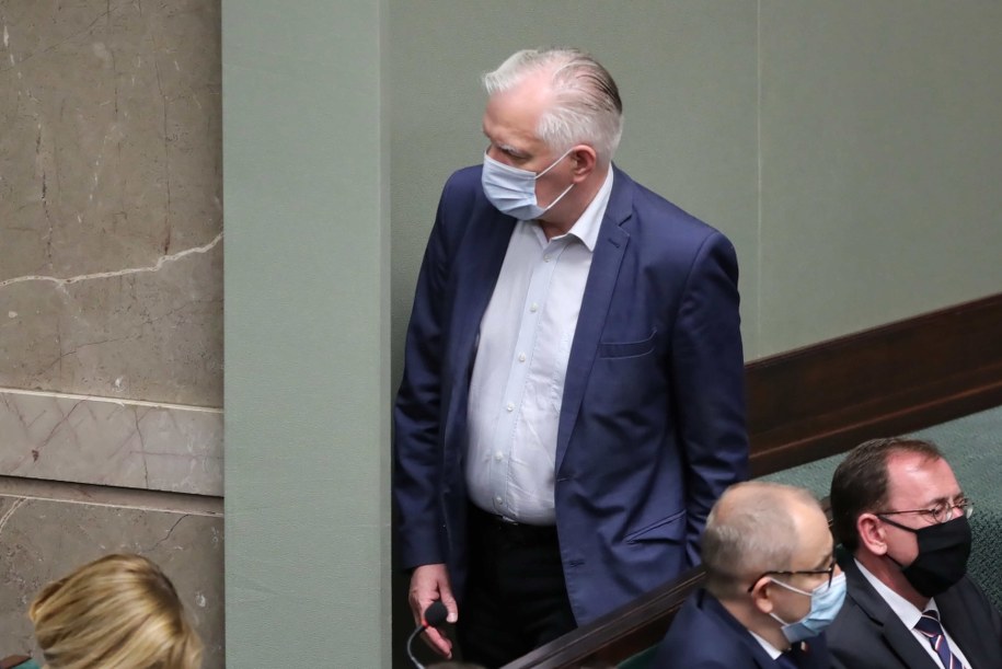 Wicepremier, minister rozwoju, pracy i technologii Jarosław Gowin na sali obrad Sejmu /Wojciech Olkusnik  /PAP