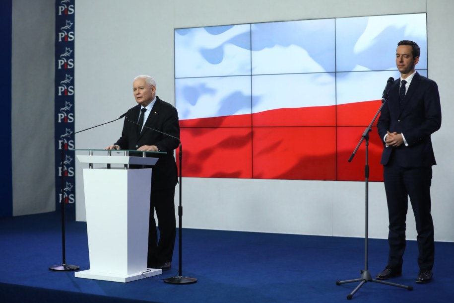 Wicepremier, prezes PiS Jarosław Kaczyński oraz wiceminister obrony narodowej Marcin Ociepa /Rafał Guz /PAP