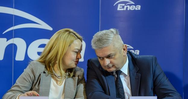Wiceprezes Enei ds. finansowych Dalida Gepfert (L) i prezes Bogdanki Zbigniew Stopa /PAP