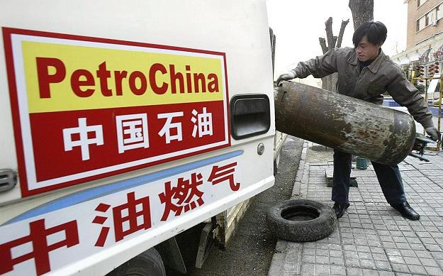 Wiceprezes PetroChina dopuszczał się cudzołóstwa i brał łapówki /AFP