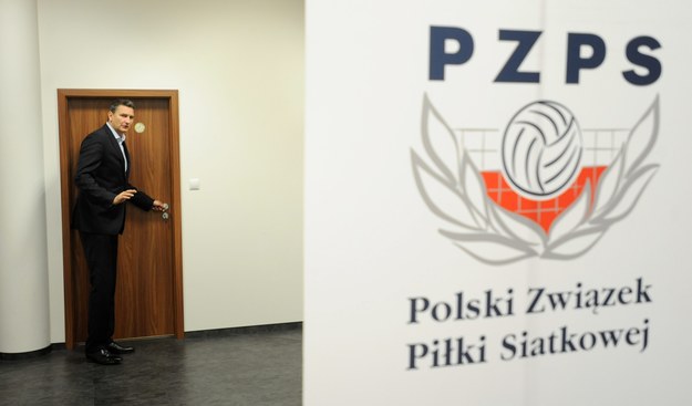 Wiceprezes Polskiego Związku Piłki Siatkowej Witold Roman przed wejściem na posiedzenie zarządu /Bartłomiej Zborowski /PAP