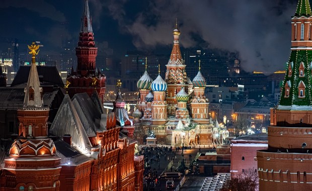 Wiceprezes rosyjskiego giganta miał wypaść z balkonu na 17. piętrze