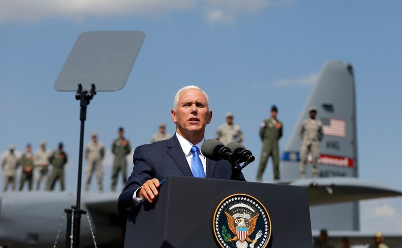 Wiceprezydent USA Mike Pence /AFP