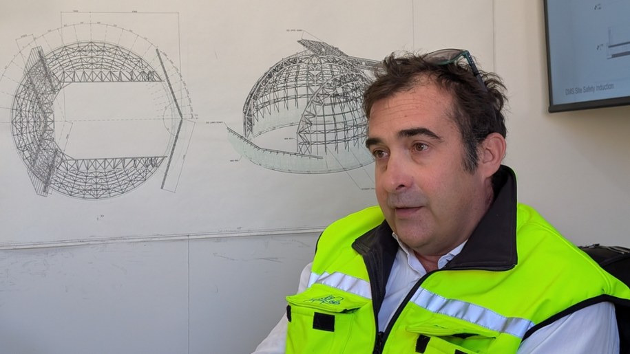 Wiceszef budowy kopuły teleskopu ELT, Davide Deiana. /Fot. Grzegorz Jasiński /RMF FM