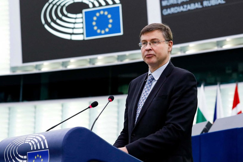 Wiceszef Komisji Europejskiej Valdis Dombrovskis /JULIEN WARNAND / POOL /AFP