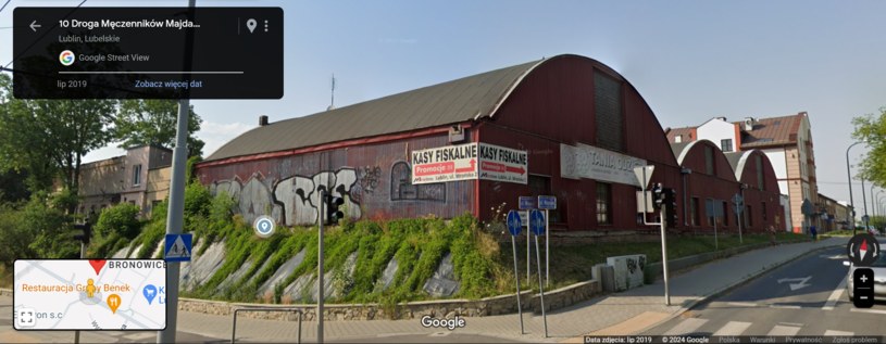 Widok hangaru przed remontem /Google Maps /domena publiczna